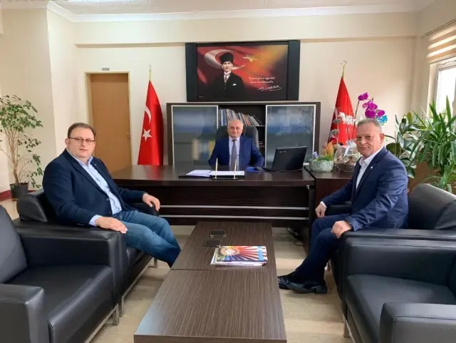 Çerkezköy TSO'dan öğrencilere kaban yardımı Çerkezköy TSO'dan öğrencilere kaban yardımı