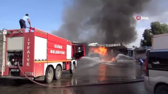 Yakıt istasyonu alev alev böyle yandı