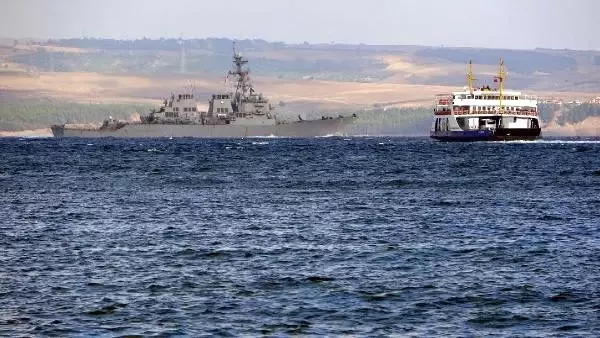 Abd savaş gemisi, çanakkale boğazı'ndan geçti Abd savaş gemisi, çanakkale boğazı'ndan geçti