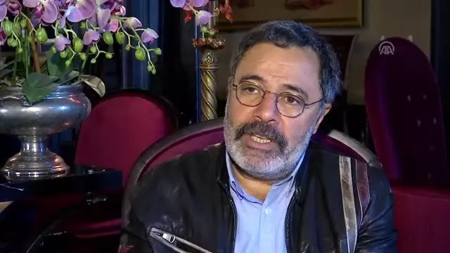 Ahmet Ümit: 'İyi bir romancı gerçekten ağır bir işçi gibi çalışır' (2) Ahmet Ümit: 'İyi bir romancı gerçekten ağır bir işçi gibi çalışır' (2)