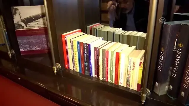 Ahmet Ümit: 'İyi bir romancı gerçekten ağır bir işçi gibi çalışır' (1) Ahmet Ümit: 'İyi bir romancı gerçekten ağır bir işçi gibi çalışır' (1)