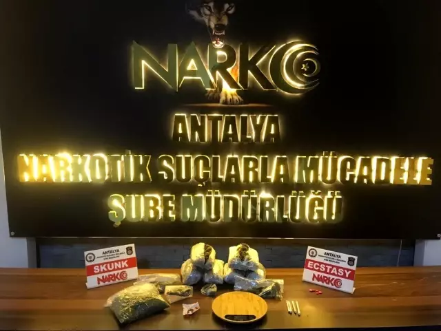 Antalya'da İranlı şüphelilere uyuşturucu operasyonu