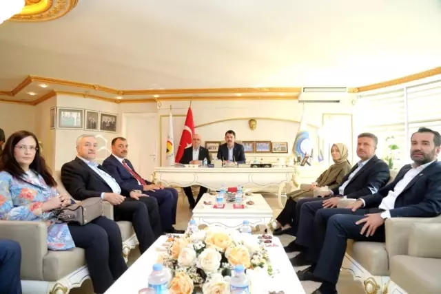 Bakan Kurum, 'Operasyon bittiği zaman yerleşim alanı inşası projesini hayata geçireceğiz' Bakan Kurum, 'Operasyon bittiği zaman yerleşim alanı inşası projesini hayata geçireceğiz'
