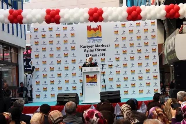 Bakan Selçuk, Zeytinburnu Kariyer Merkezi'nin açılışına katıldı Bakan Selçuk, Zeytinburnu Kariyer Merkezi'nin açılışına katıldı