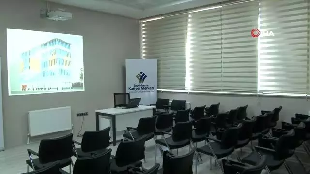 Bakan Selçuk, Zeytinburnu Kariyer Merkezi'nin açılışına katıldı Bakan Selçuk, Zeytinburnu Kariyer Merkezi'nin açılışına katıldı