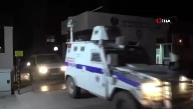 Barış Pınarı Harekatı'na karşı propaganda yapan HDP'lilere gözaltı Barış Pınarı Harekatı'na karşı propaganda yapan HDP'lilere gözaltı