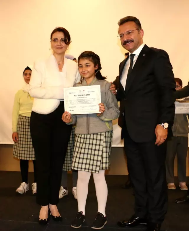 Geleceğe yön verecek kızlar Kocaeli'de
