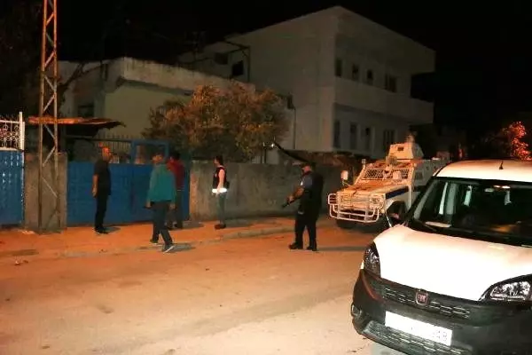Hdp ilçe başkanı ve yardımcısına terör propagandasından gözaltı Hdp ilçe başkanı ve yardımcısına terör propagandasından gözaltı