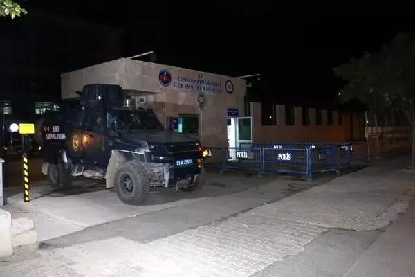 Hdp ilçe başkanı ve yardımcısına terör propagandasından gözaltı Hdp ilçe başkanı ve yardımcısına terör propagandasından gözaltı
