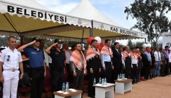 Kaş'ta 'kapya biber festivali'nin ilki düzenlendi Kaş'ta 'kapya biber festivali'nin ilki düzenlendi