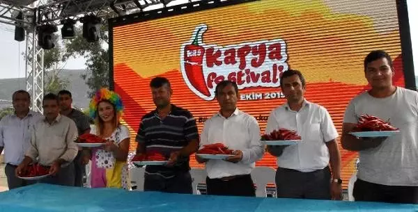 Kaş'ta 'kapya biber festivali'nin ilki düzenlendi Kaş'ta 'kapya biber festivali'nin ilki düzenlendi
