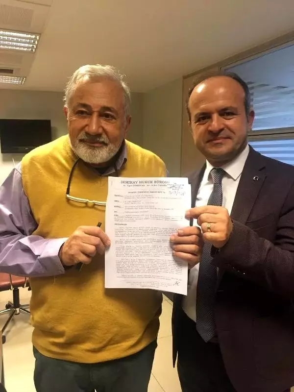 Şarkısında sigara kelimesi geçen sıla'ya profesörden suç duyurusu Şarkısında sigara kelimesi geçen sıla'ya profesörden suç duyurusu