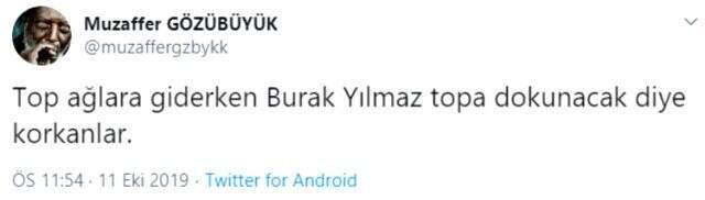 Son dakikalarda attığı gol sırasında Burak Yılmaz'ın görüntüsü sosyal medyayı salladı