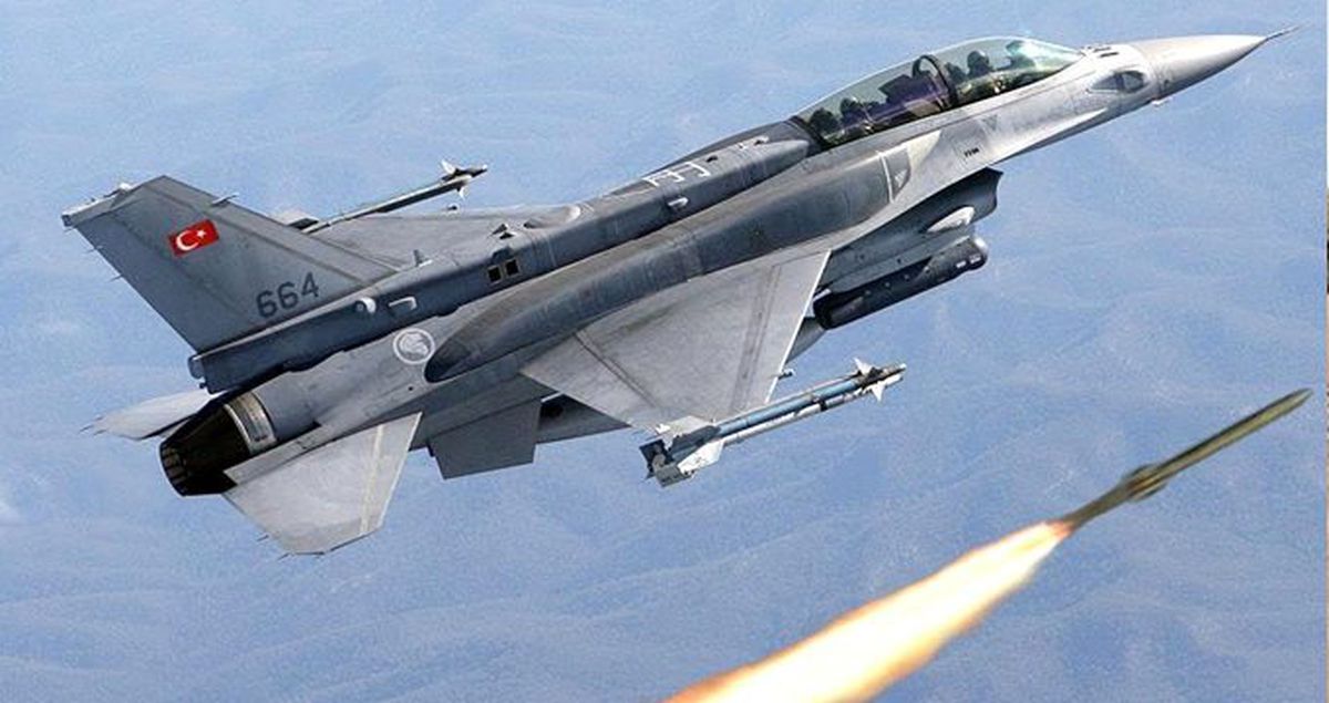 TSK uçakları Tel Abyad üzerinden bildiri attı: PYD/PKK'dan uzak durun