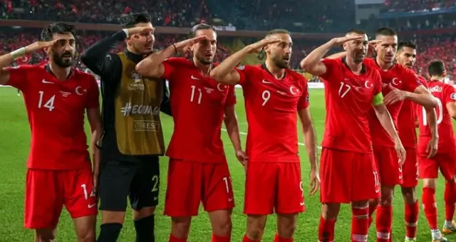 UEFA'dan asker selamı skandalı! Milli Takım'ın sevinci için inceleme başlatıldı