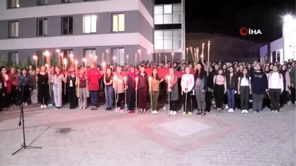 Uşak'ta KYK öğrencilerinden Barış Pınarı Harekatı'na tam destek
