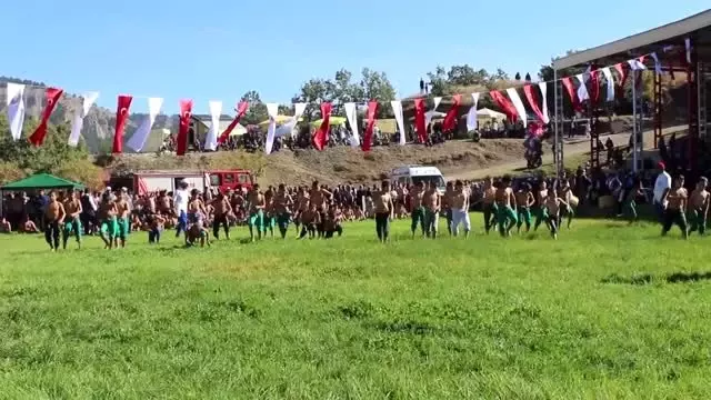 Anadolu'nun Kırkpınarı Tosya Yağlı Güreşleri sona erdi Anadolu'nun Kırkpınarı Tosya Yağlı Güreşleri sona erdi