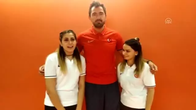 'Askerlerimiz için şampiyon olmayı çok istemiştik' 'Askerlerimiz için şampiyon olmayı çok istemiştik'