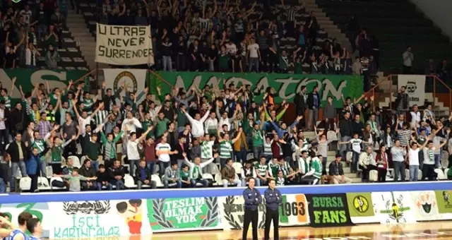Bursaspor taraftarından Mehmetçik'e destek! Bursaspor taraftarından Mehmetçik'e destek!