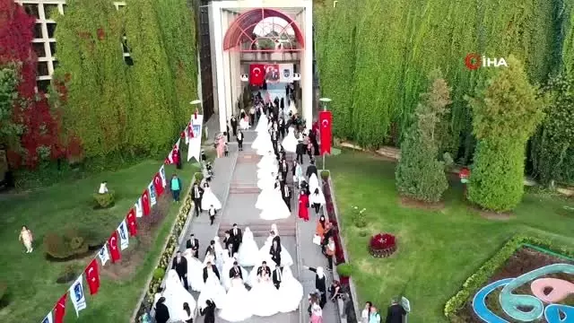 Büyükşehir'den 219 çifte toplu nikah töreni Büyükşehir'den 219 çifte toplu nikah töreni
