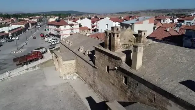 Döğer Kervansarayı'na 'Frigya' dopingi Döğer Kervansarayı'na 'Frigya' dopingi