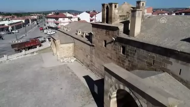 Döğer Kervansarayı'na 'Frigya' dopingi Döğer Kervansarayı'na 'Frigya' dopingi