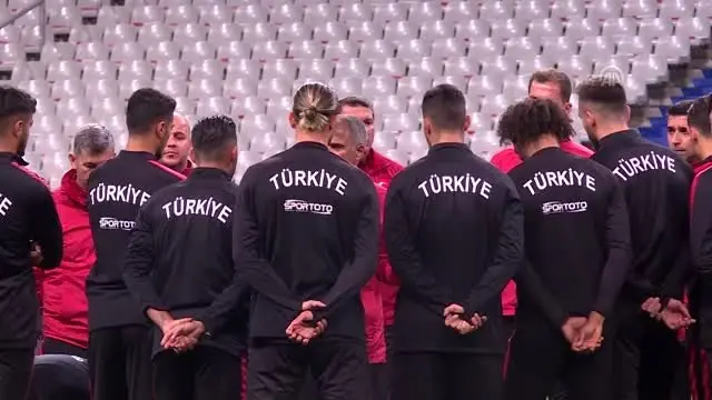 Fransa-Türkiye maçına doğru - A Milli Takım son antrenmanını yaptı - SAINT Fransa-Türkiye maçına doğru - A Milli Takım son antrenmanını yaptı - SAINT