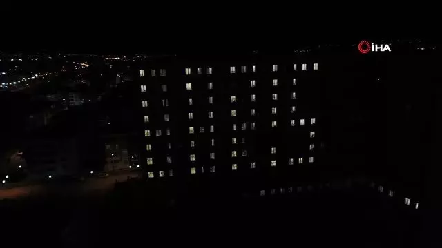 Öğrenciler 'Barış' yazarak Mehmetçiğe destek verdi