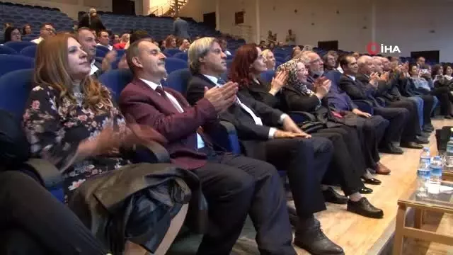 Okulumu İstiyorum Derneği'nden TGRT Haber'e ödül Okulumu İstiyorum Derneği'nden TGRT Haber'e ödül