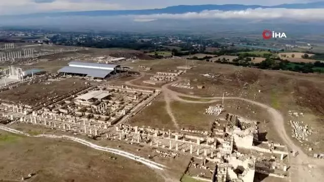 Tarihteki ilk kentlerden birisi olan Laodikya istenilen ilgiyi bir türlü göremedi Tarihteki ilk kentlerden birisi olan Laodikya istenilen ilgiyi bir türlü göremedi