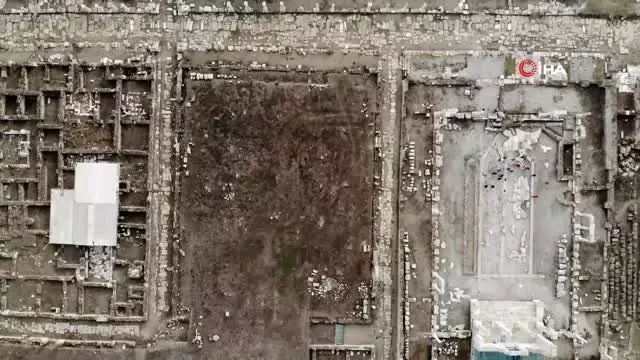 Tarihteki ilk kentlerden birisi olan Laodikya istenilen ilgiyi bir türlü göremedi Tarihteki ilk kentlerden birisi olan Laodikya istenilen ilgiyi bir türlü göremedi
