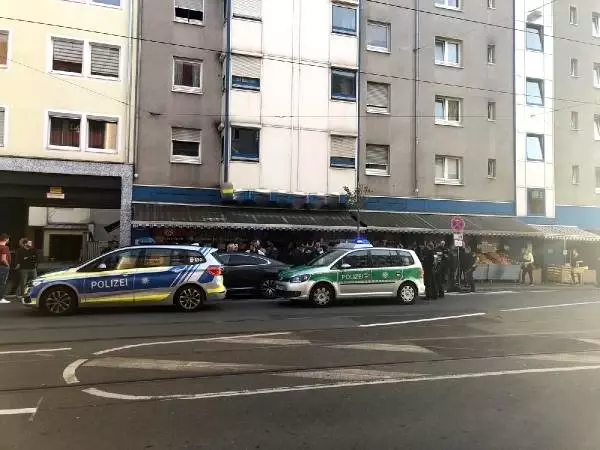 Terör örgütü pkk yanlıları, nürnberg'deki türk marketine saldırdı Terör örgütü pkk yanlıları, nürnberg'deki türk marketine saldırdı