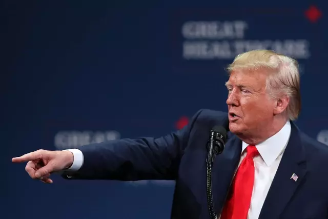 Trump'tan yeni Türkiye açıklaması: Bırakın Suriye ile Esad, Kürtleri korusun Trump'tan yeni Türkiye açıklaması: Bırakın Suriye ile Esad, Kürtleri korusun