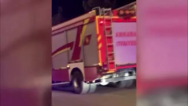 Ankara'da kontrolden çıkan otomobil takla attı: 1 ölü, 3 yaralı Ankara'da kontrolden çıkan otomobil takla attı: 1 ölü, 3 yaralı