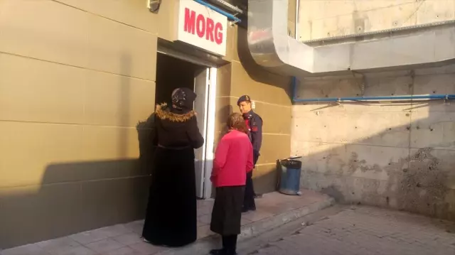 Balıkesir'de düzensiz göçmenleri taşıyan tekne battı Balıkesir'de düzensiz göçmenleri taşıyan tekne battı