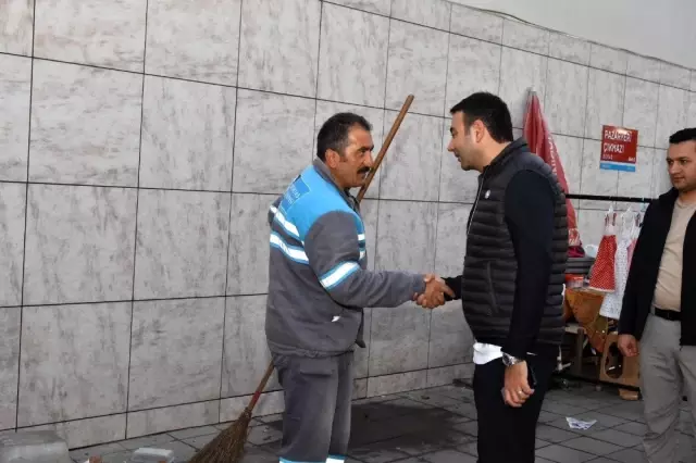 Başkan Akpolat, Levent Mahallesi'nde incelemelerde bulundu Başkan Akpolat, Levent Mahallesi'nde incelemelerde bulundu