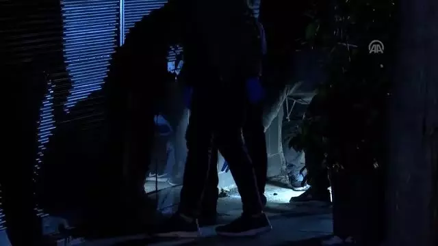 Beyoğlu'nda patlama sesi polisi harekete geçirdi Beyoğlu'nda patlama sesi polisi harekete geçirdi