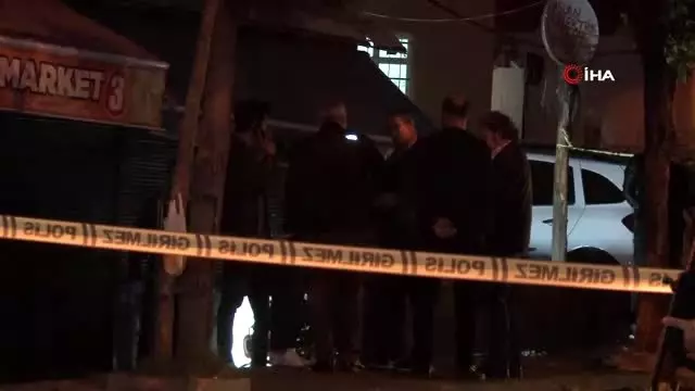 İstanbul'un göbeği Beyoğlu'nda EYP patlattılar: Can ve mal kaybı yok İstanbul'un göbeği Beyoğlu'nda EYP patlattılar: Can ve mal kaybı yok