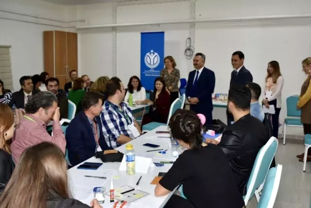 Bilecik'te 'GençBizz Lise Girişimcilik' programı düzenlendi Bilecik'te 'GençBizz Lise Girişimcilik' programı düzenlendi