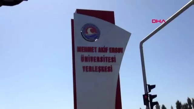 Burdur-eşini rahatsız eden kişiyle tartışıp üniversite yerleşkesinde tüfekle ateş açtı Burdur-eşini rahatsız eden kişiyle tartışıp üniversite yerleşkesinde tüfekle ateş açtı