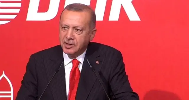 Cumhurbaşkanı Erdoğan: DEAŞ'lıların çıkarıldığı cezaevinde teröristbaşı Öcalan'ın fotoğrafı var Cumhurbaşkanı Erdoğan: DEAŞ'lıların çıkarıldığı cezaevinde teröristbaşı Öcalan'ın fotoğrafı var