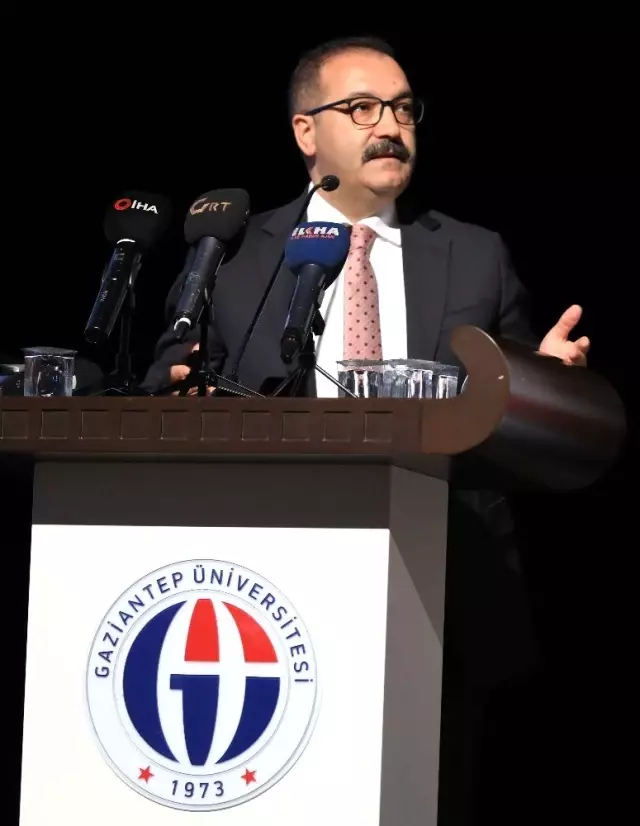 Dünya Göç ve Mülteci Kongresi geniş katlımla başladı Dünya Göç ve Mülteci Kongresi geniş katlımla başladı