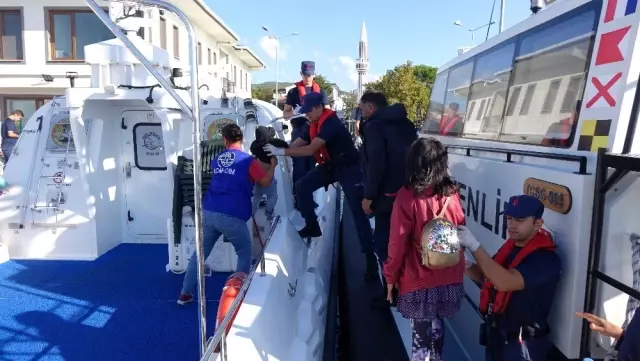 Ege Denizi'nde 2019 yılında 32 düzensiz göçmen hayatını kaybetti Ege Denizi'nde 2019 yılında 32 düzensiz göçmen hayatını kaybetti