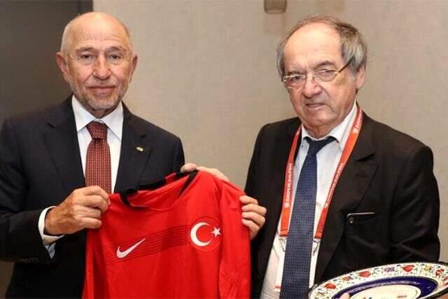 Fransa'dan Türkiye maçı öncesi taraftar ve Barış Pınarı Harekatı açıklaması