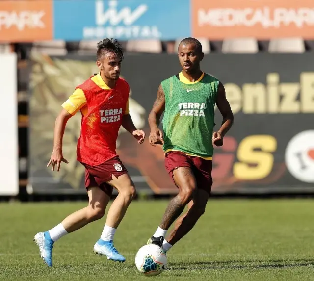 Galatasaray'da Sivasspor maçı hazırlıkları sürüyor Galatasaray'da Sivasspor maçı hazırlıkları sürüyor