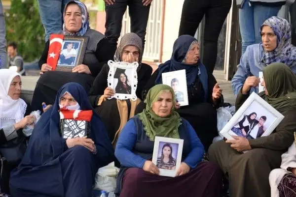 Hdp önündeki eylemde 42'nci gün Hdp önündeki eylemde 42'nci gün