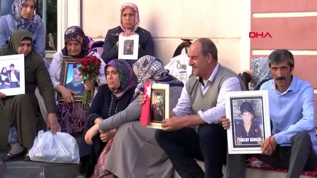Hdp önündeki eylemde 42'nci gün Hdp önündeki eylemde 42'nci gün