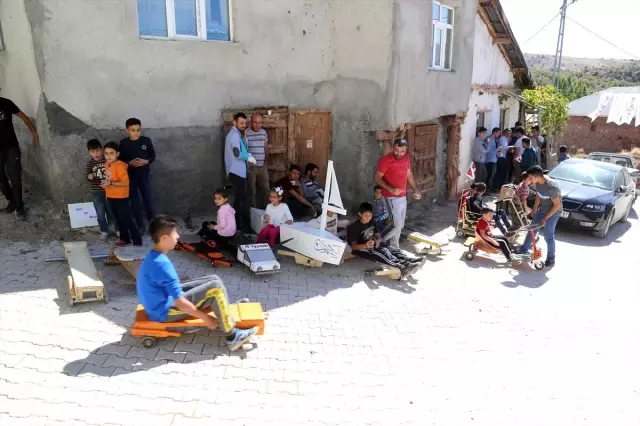 Konya'da bilyeli arabalar yarıştı Konya'da bilyeli arabalar yarıştı