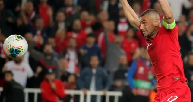 L'Equipe'ten Burak Yılmaz değerlendirmesi: Benzema'dan daha iyi