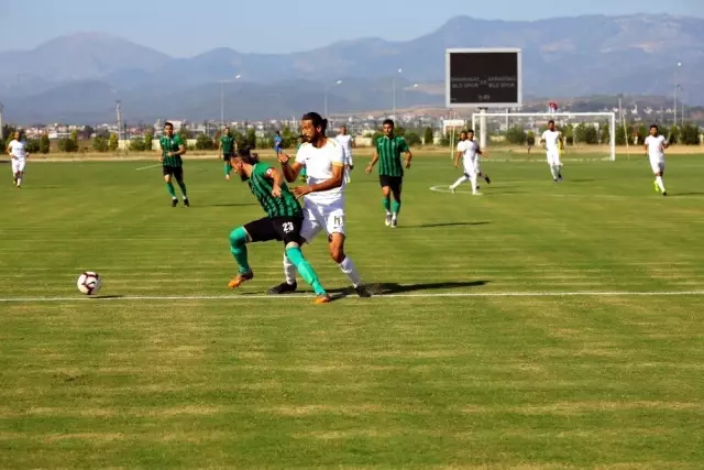 Manavgat Belediyespor şampiyonluk mücadelesine devam ediyor